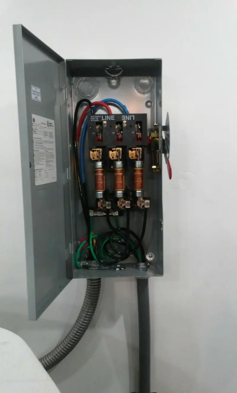 Three-phase disconnect switch installed for Electrical Wiring & Rewiring in Cramerton